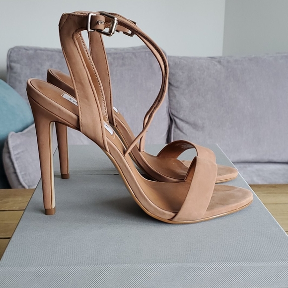 Shoes - Picture 2 of 2